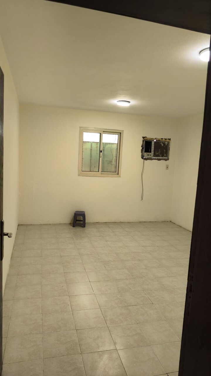 Jubail, Apartments, Flats, Houses & Villas, SAR 2200/month,  2 BR,  2bk Unfurnished Bachelor Flat