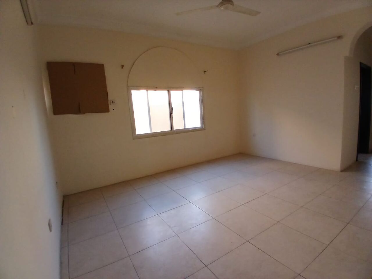 Hoora, Apartments, Flats, Houses & Villas, BHD 180/month,  2 BR,  Unfurnished Flat Available In Hoora (Hoora 02)