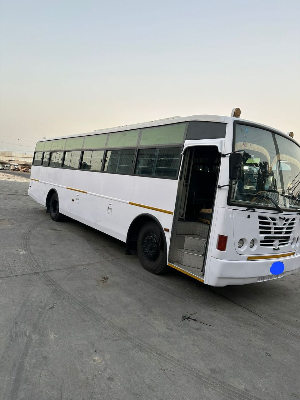 Thuqbah, Vehicles, Cars & Trucks , SAR 1,  ASHOK LEYLAND BUS,  2013,  Manual,  600 KM,