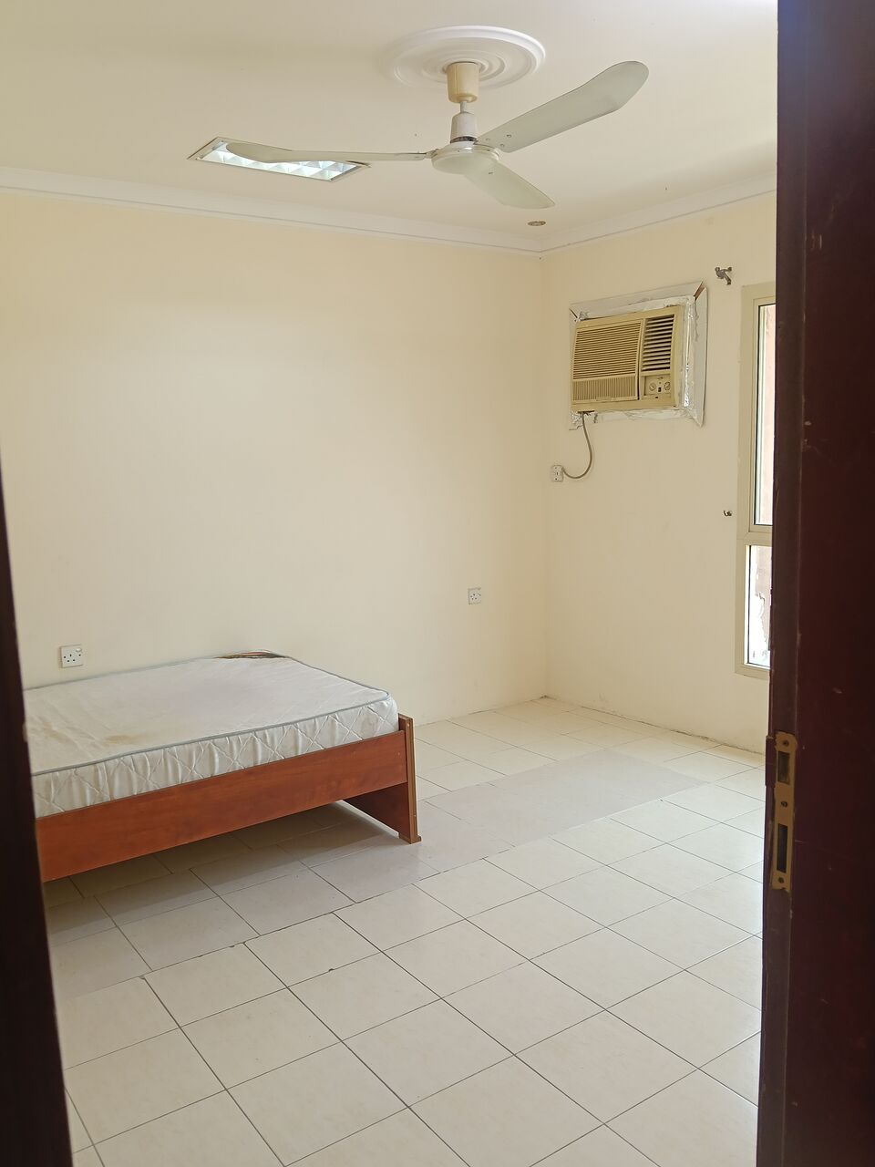 Hoora, Apartments, Flats, Houses & Villas, BHD 160/month,  1 BR,  1 Bedroom Unfurnished Flat For Rent With Ewa Unlimited
