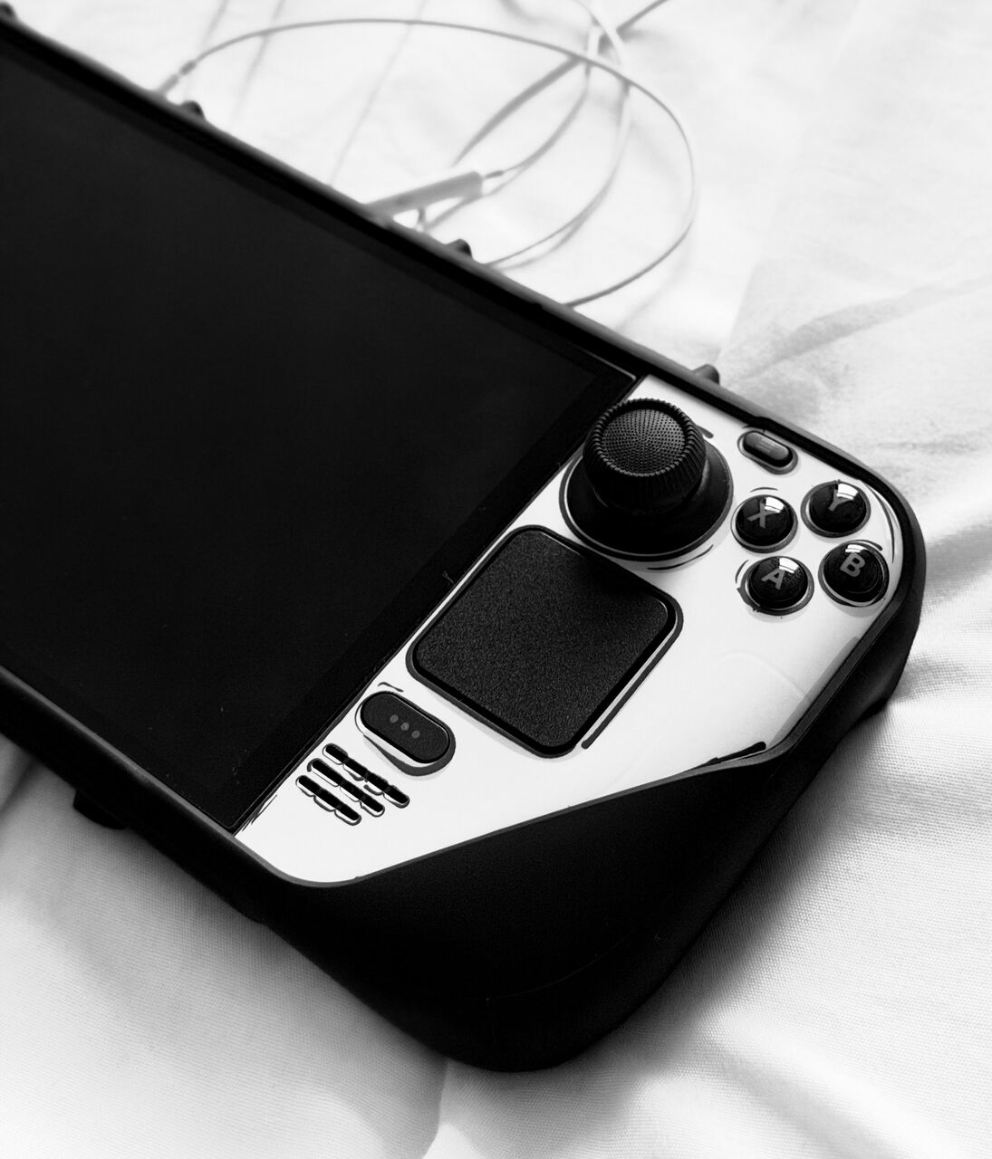 Riyadh, Video Games, SAR 3999,  Steam Deck OLED 1TB With Dbrand Killswitch Case
