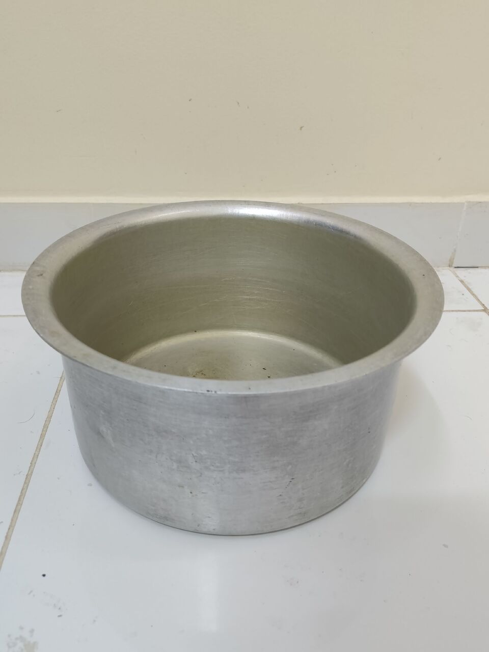Salmaniya, Appliances, BHD 4,  Aluminium Cooking Pot With Top