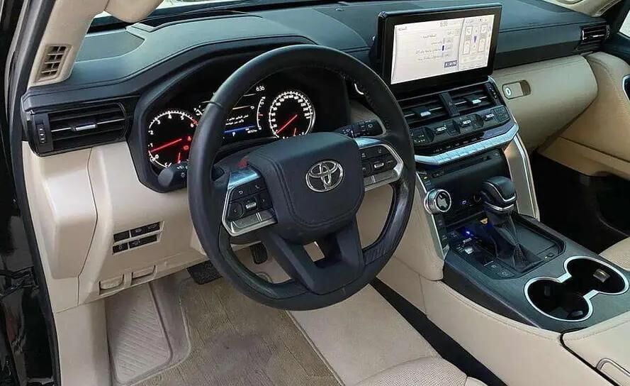 Sulaymania, Vehicles, Cars & Trucks , SAR 325000,  Toyota Land Cruiser 300,  2024,  Automatic,  45600 KM,  Toyota Land Cruiser VXR
