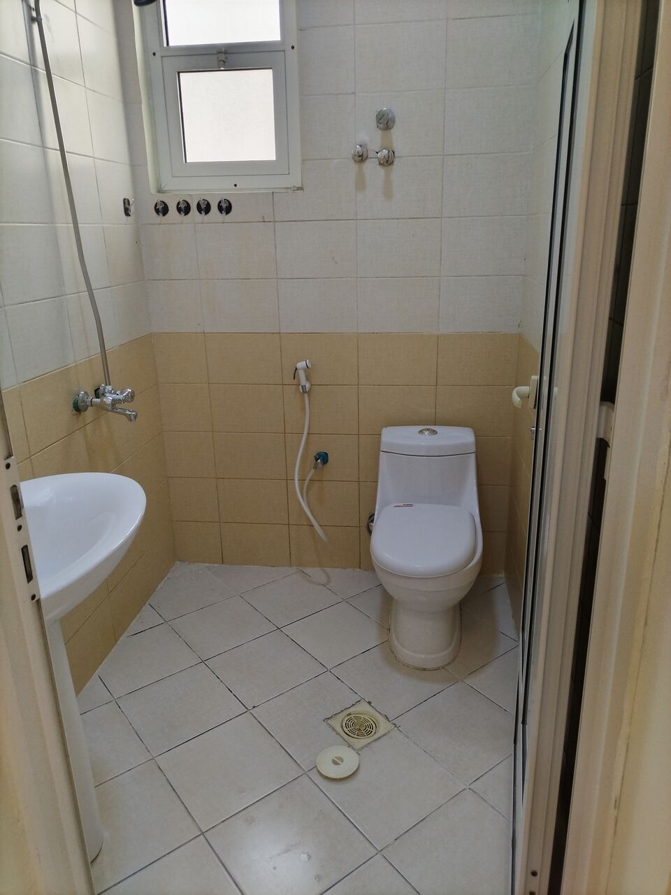 Khobar, Villas, SAR 16600,  Family Apartment For Rent (Two Rooms, Bathroom, Kitchen, Exterior)