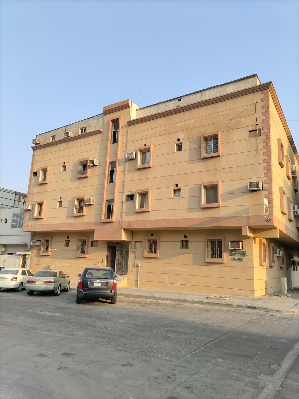 Khobar, Apartments, Flats, Houses & Villas, SAR 16600/year,  2 BR,  Family Apartment For Rent (Two Bedrooms, Bathroom, Kitchen, Second Floor, Exterior Of The