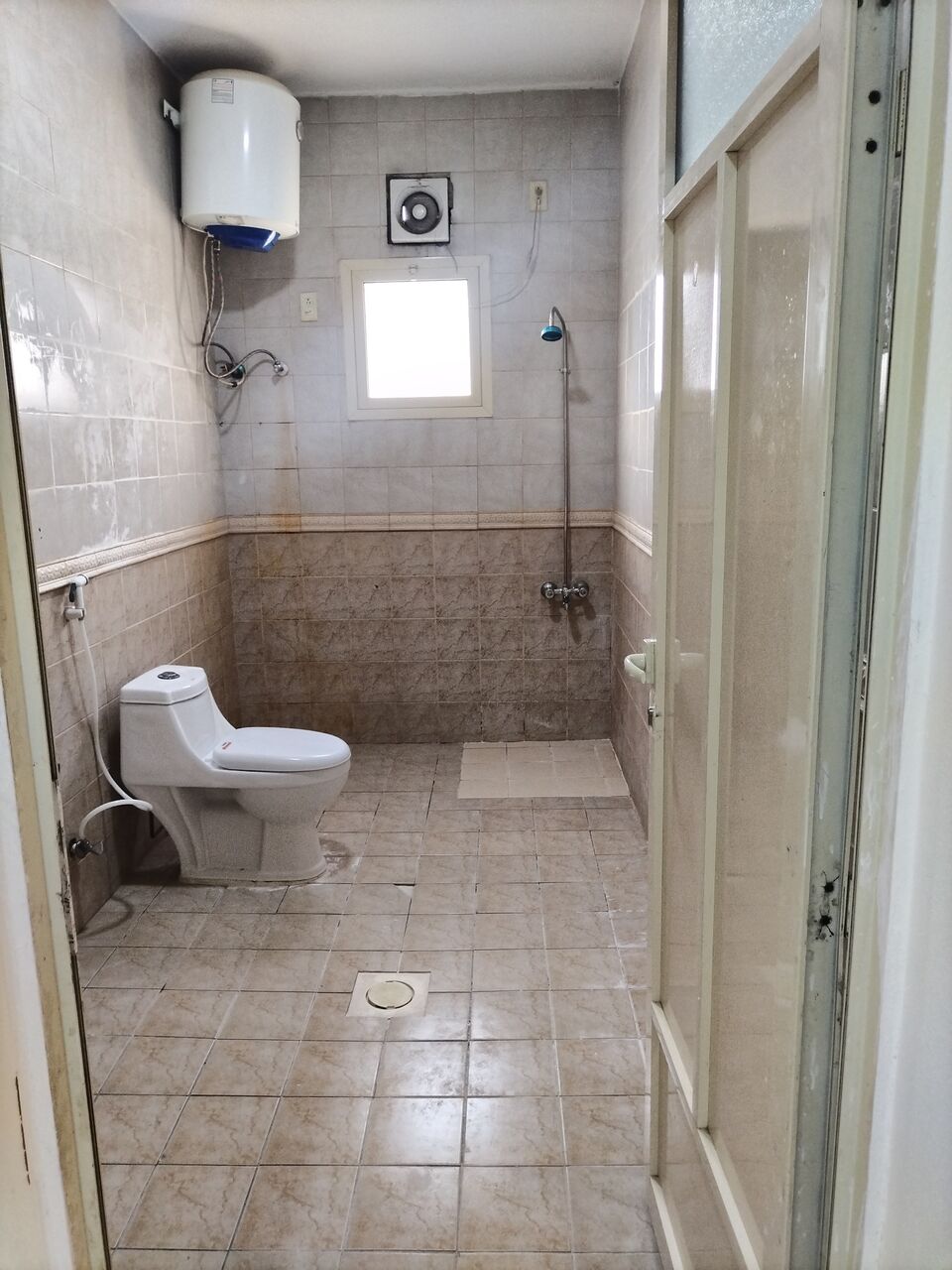 Khobar, Apartments, Flats, Houses & Villas, SAR 16600/year,  2 BR,  Family Apartment For Rent (Two Bedrooms, Bathroom, Kitchen, Second Floor, Exterior Of The