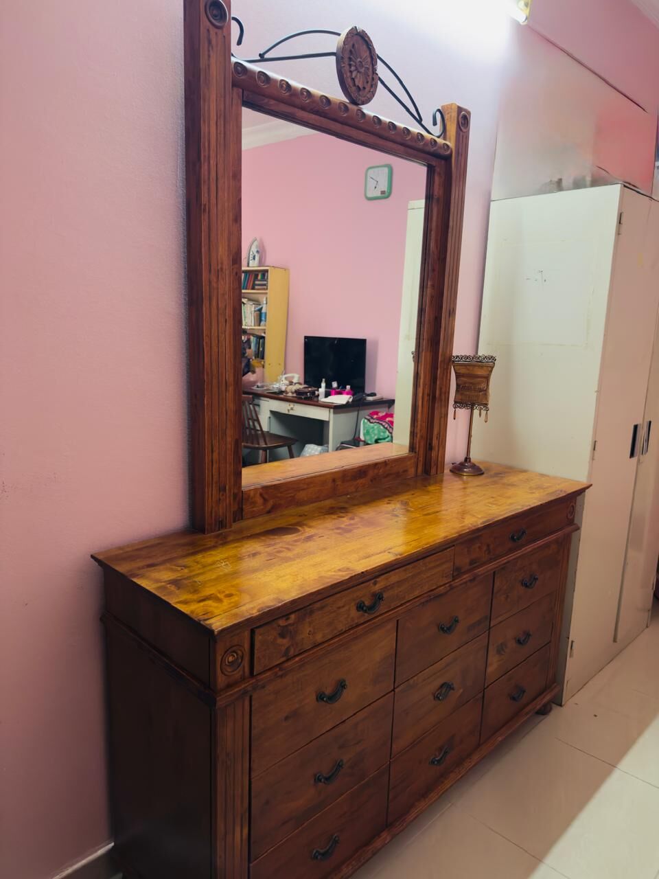 Jeddah, Furniture, SAR 2000,  🛏️ KING-SIZE BEDROOM SET FOR SALE – ₹2,000 SAR