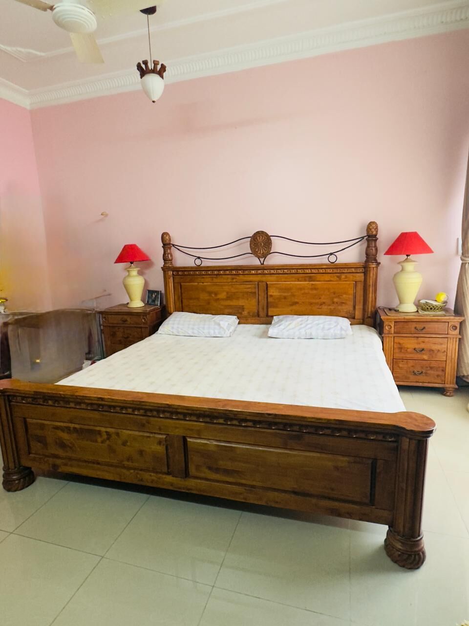 Jeddah, Furniture, SAR 2000,  🛏️ KING-SIZE BEDROOM SET FOR SALE – ₹2,000 SAR