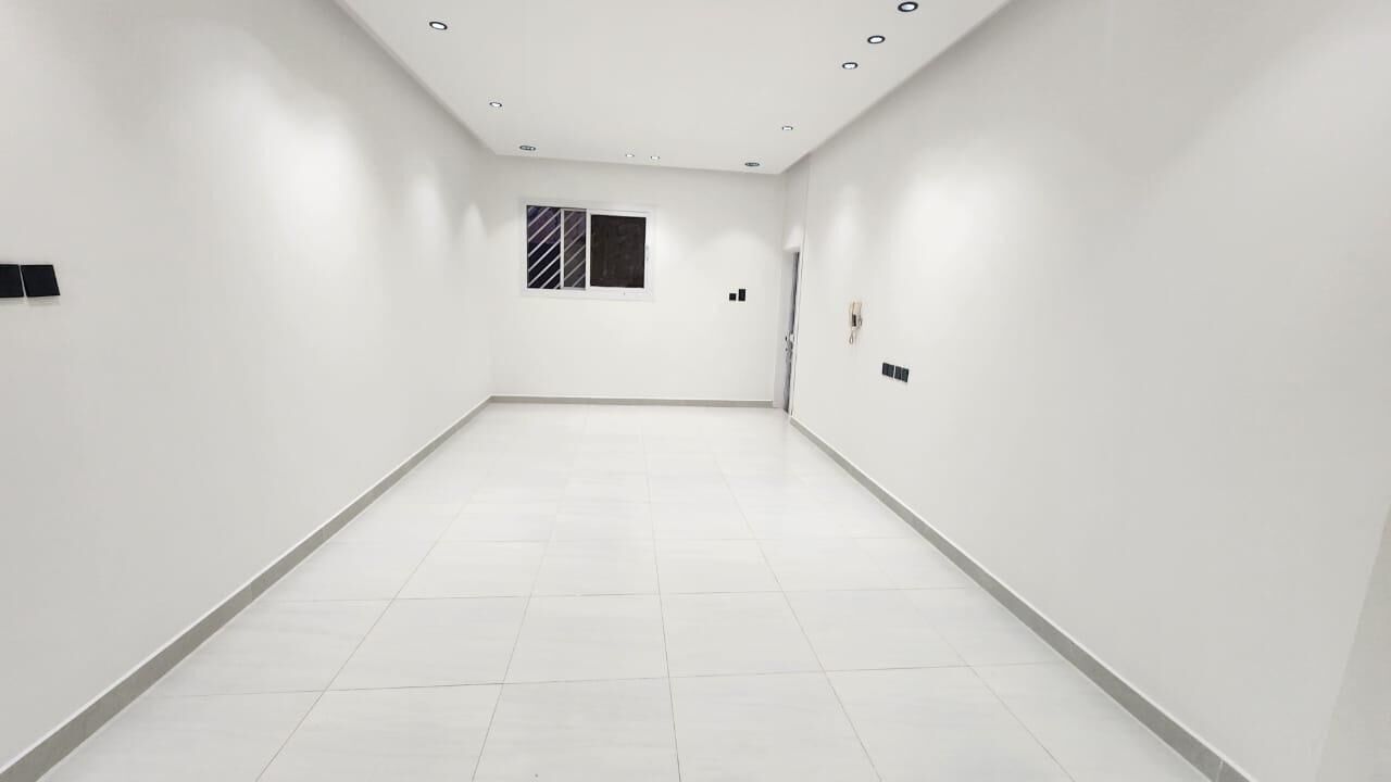 Riyadh, Housing Exchanges, SAR 53000/year,  6 BR,  400 Sq. Meter,  Villa Ground Floor Available For Rent