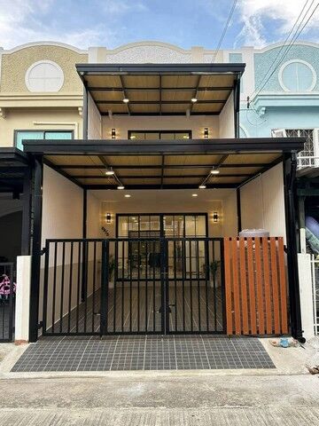 Bangkok, Real Estate For Sale, THB 1550000,  2 BR,  16 Sq. Feet,  ขายทาวน์เฮ้าส์ 2 ชั้น หมู่บ้านสิรา
