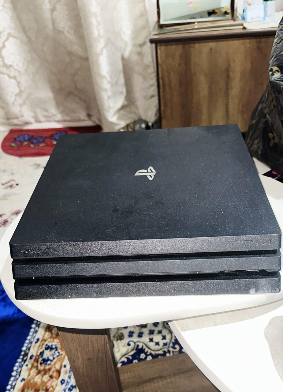 Jeddah, Toys & Games, SAR 900,  PS4 Pro 1TB With All Accessories