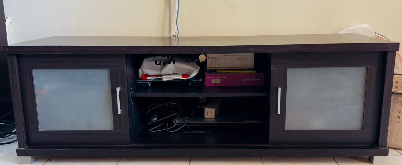 Jeddah, Furniture, SAR 250,  📺 TV Stand For Sale – SAR 250