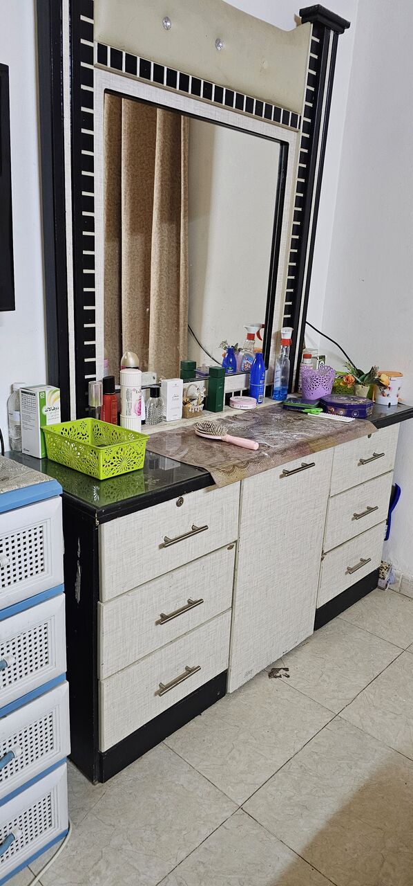 Al Aziziyah, Furniture, SAR 30000,  3Bed Flat With All Household Items