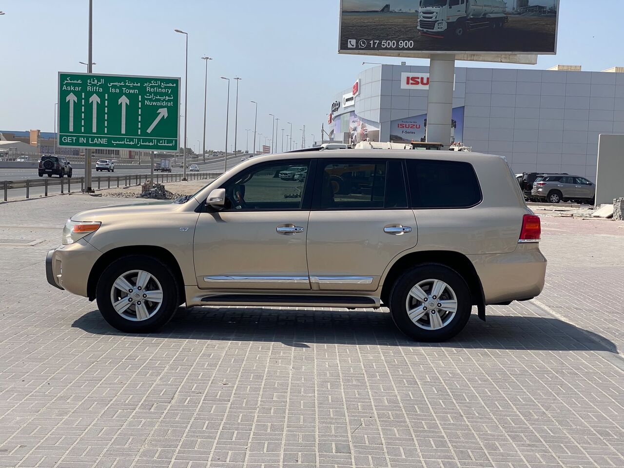 Manama, Vehicles, Cars & Trucks , BHD 10950,  Toyota Land Cruiser VX-R,  2014,  Automatic,  265850 KM,    (Beige)