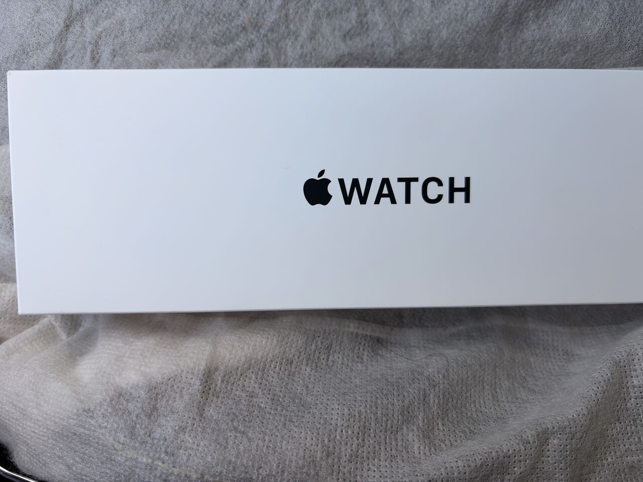Riyadh, Watches, SAR 900,  New, Not Used Ever Apple Watch SE 3 GPS 40mm Smartwatch Midnight Aluminium Case With M