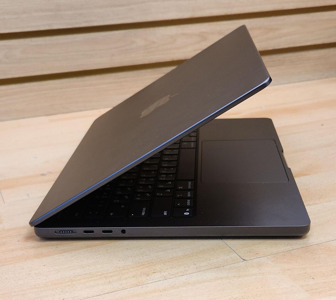 Riyadh, Computers, SAR 11499,  MacBook Pro M3 Max 16&rdquo; 2024 36/1TB CPU:14 CORE GPU:30CORE BC:12(100%)