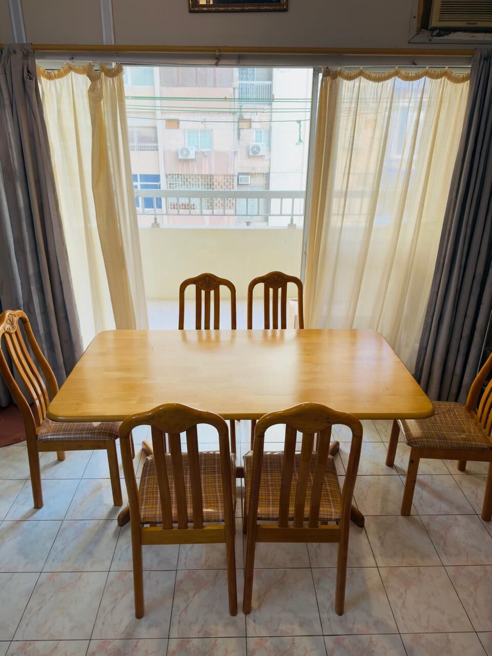 Jeddah, Furniture, SAR 850,  🪑 Solid Wood Dining Table Set – 6 Chairs