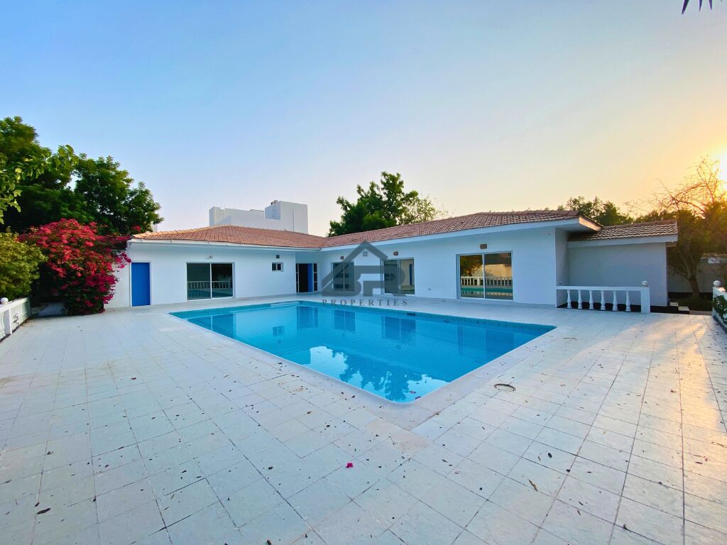 Saar, Villas, BHD 850,  Spacious Villa With Large Garden & Private Pool