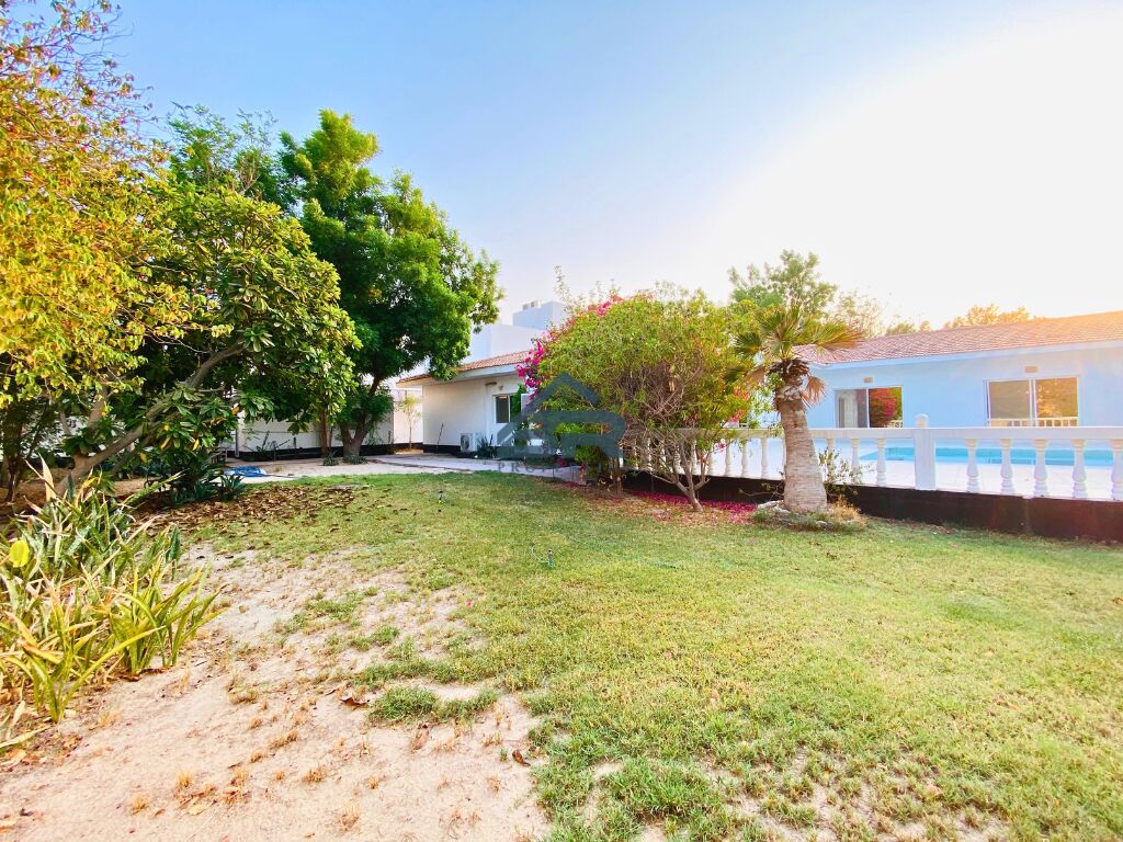 Saar, Villas, BHD 850,  Spacious Villa With Large Garden & Private Pool
