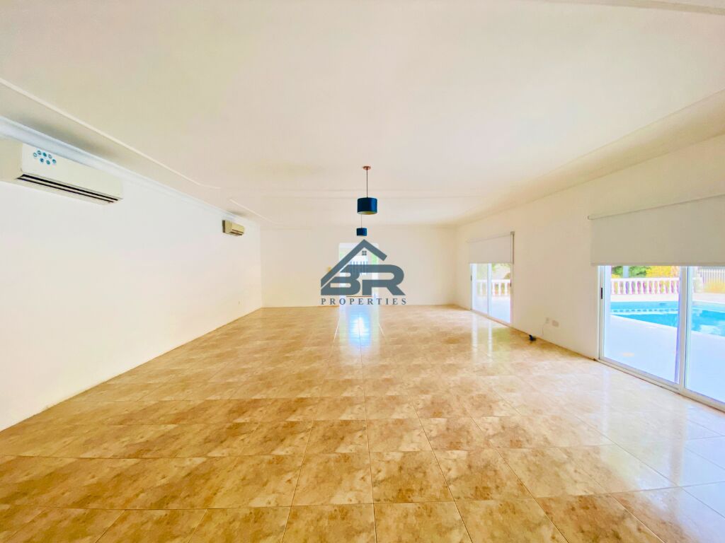 Saar, Villas, BHD 850,  Spacious Villa With Large Garden & Private Pool