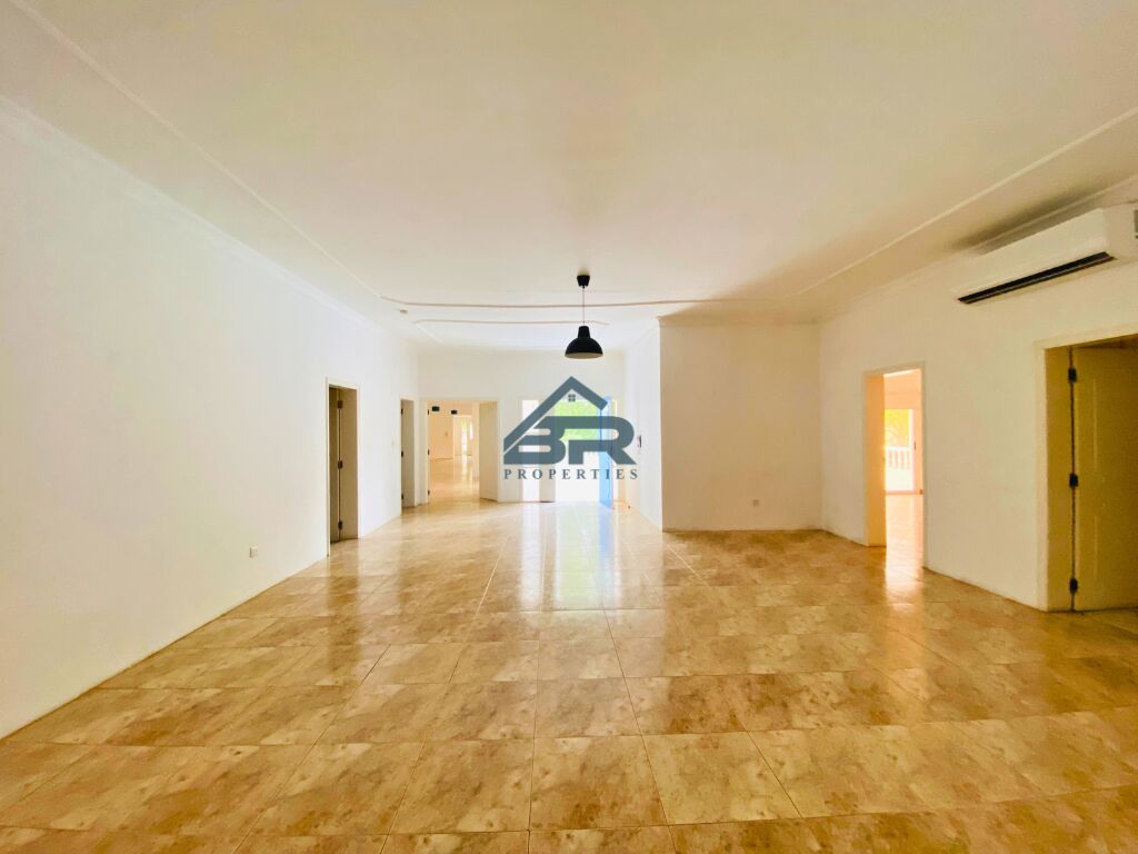 Saar, Villas, BHD 850,  Spacious Villa With Large Garden & Private Pool