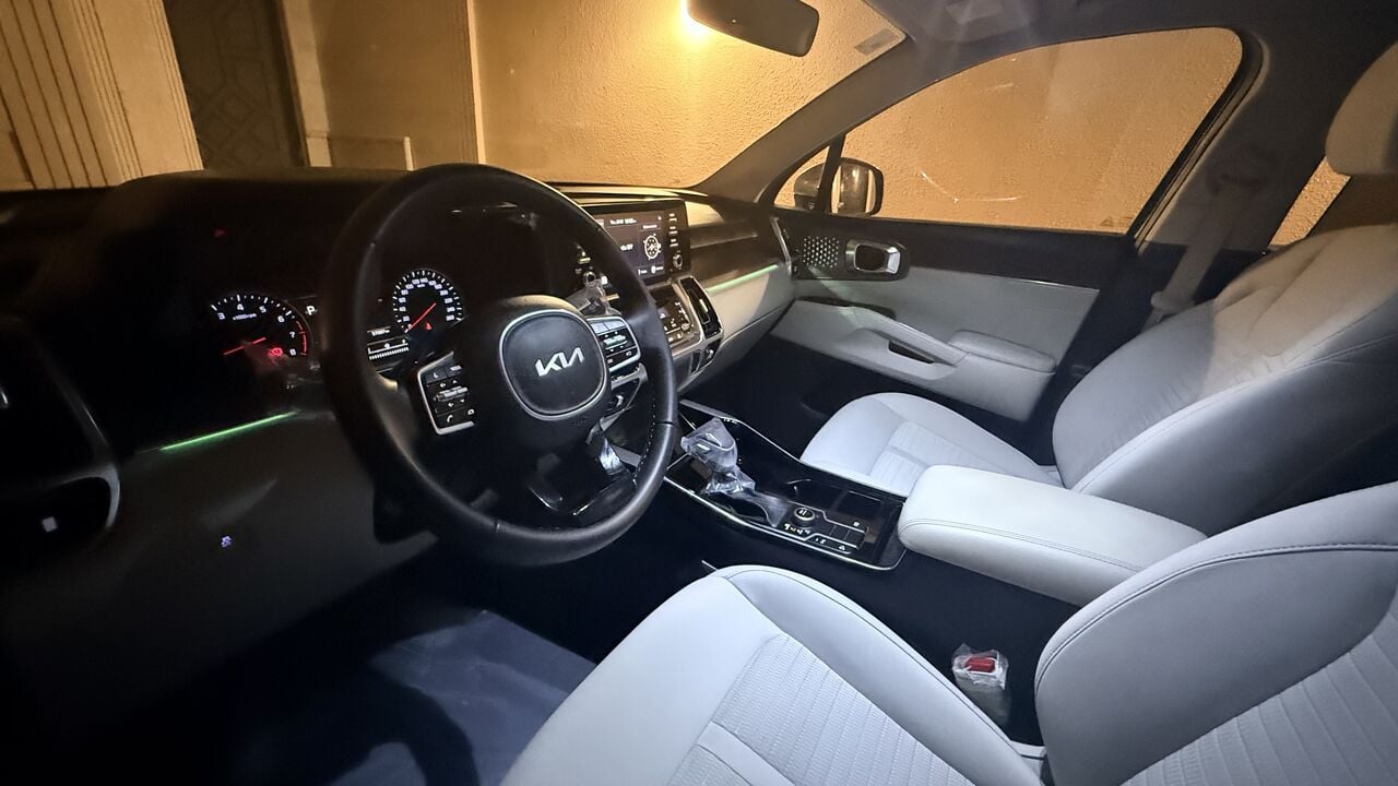 Riyadh, Vehicle Lease Transfer, SAR 25000,  Kia Sorento 2023 V6 For Lease Transfer | 57,000 Km | 25,000 SAR