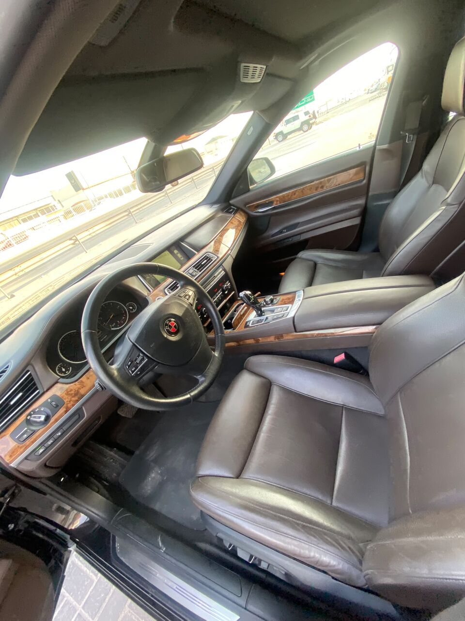 Manama, Vehicles, Cars & Trucks , BHD 3900,  BMW 750Li,  2013,  Automatic,  129700 KM,    (Black)