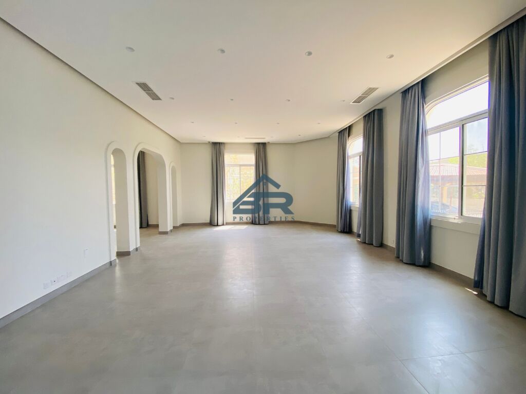 Saar, Villas, BHD 1200,  Spacious Renovated Villa In A Prime Compound