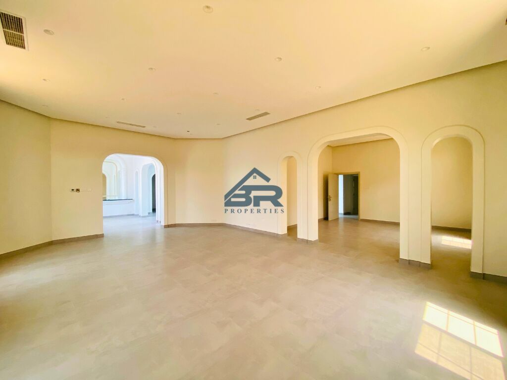 Saar, Villas, BHD 1200,  Spacious Renovated Villa In A Prime Compound