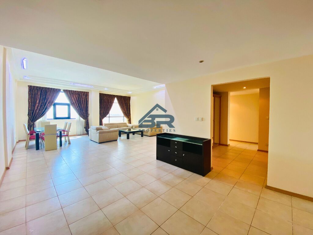 Mahooz, Apartments, Flats, Houses & Villas, BHD 650/month,  Furnished,  3 BR,  Sea View Living In A Spacious Apartment
