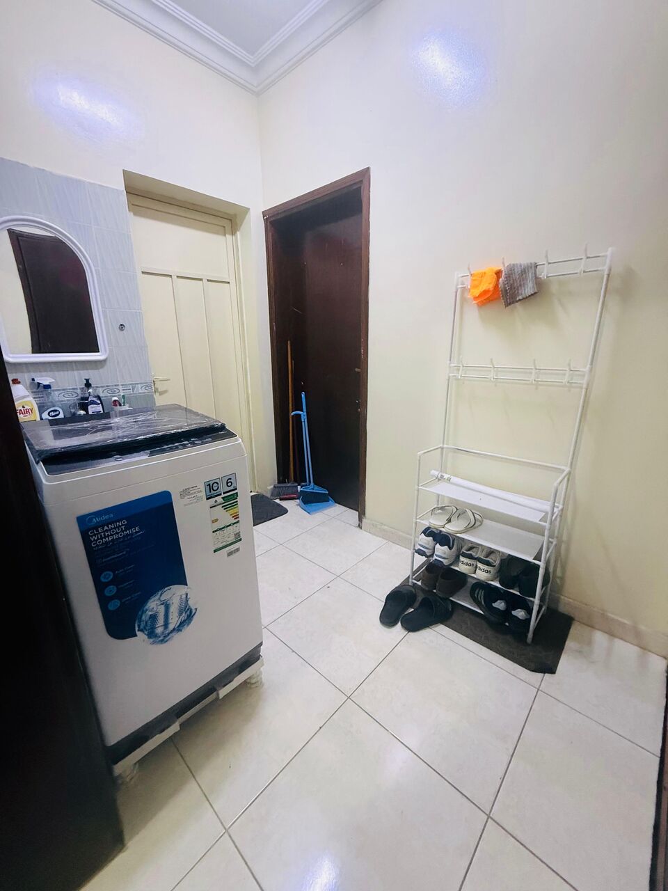 Jubail, Apartments, Flats, Houses & Villas, 1 BR,  1 Bedroom Flat Available For Executive Bachelor