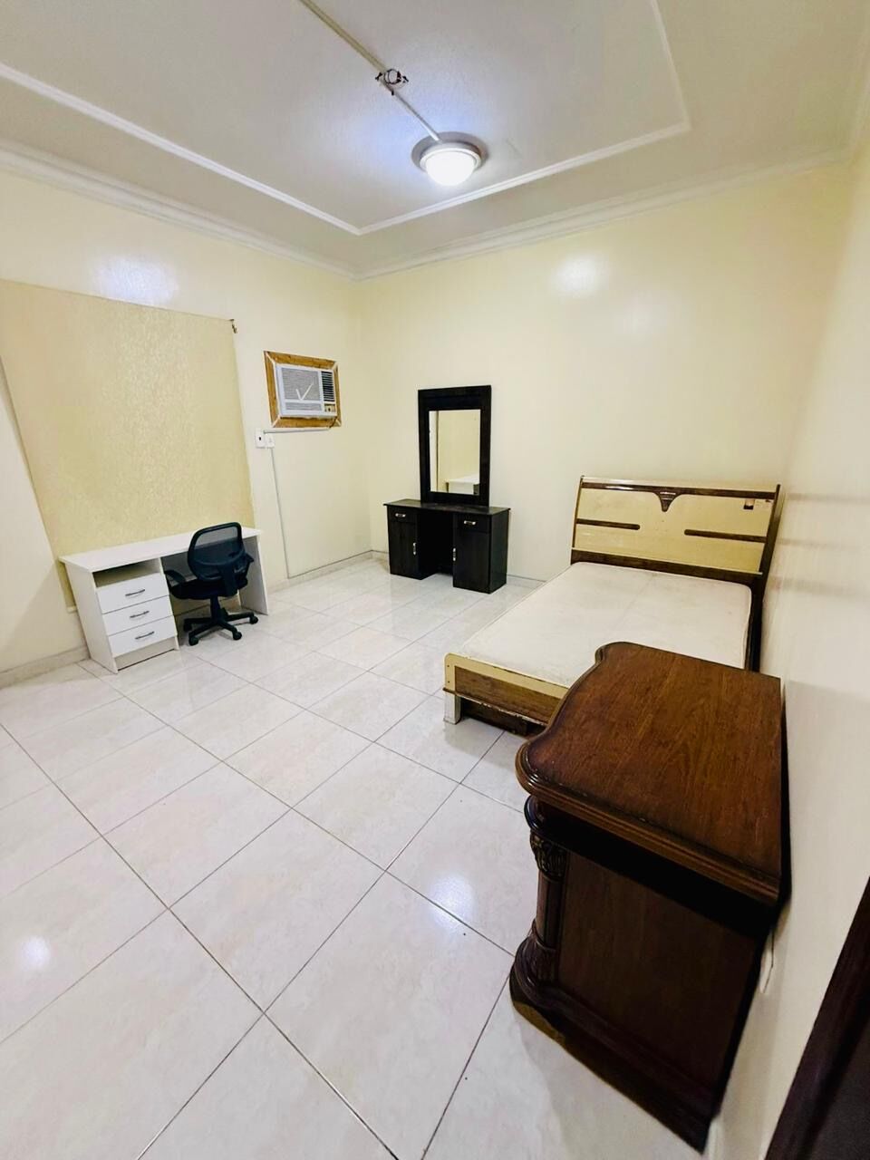 Jubail, Apartments, Flats, Houses & Villas, 1 BR,  1 Bedroom Flat Available For Executive Bachelor