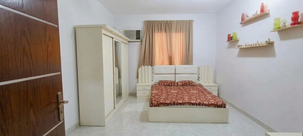 Riyadh, Rooms for Rent, SAR 1200/month,  Private Room For Working Executive (male Or Female)
