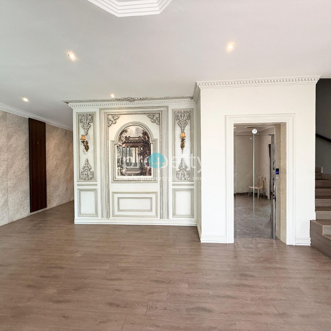 Adan, Villas, KWD 2500,  SPACIOUS SEVEN BEDROOM VILLA AVAILABLE IN ADAN