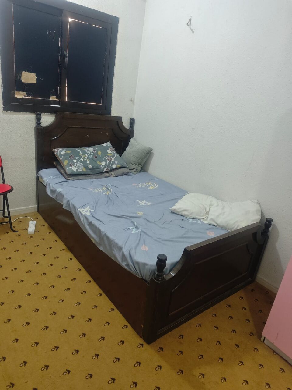 Madinah, Furniture, I