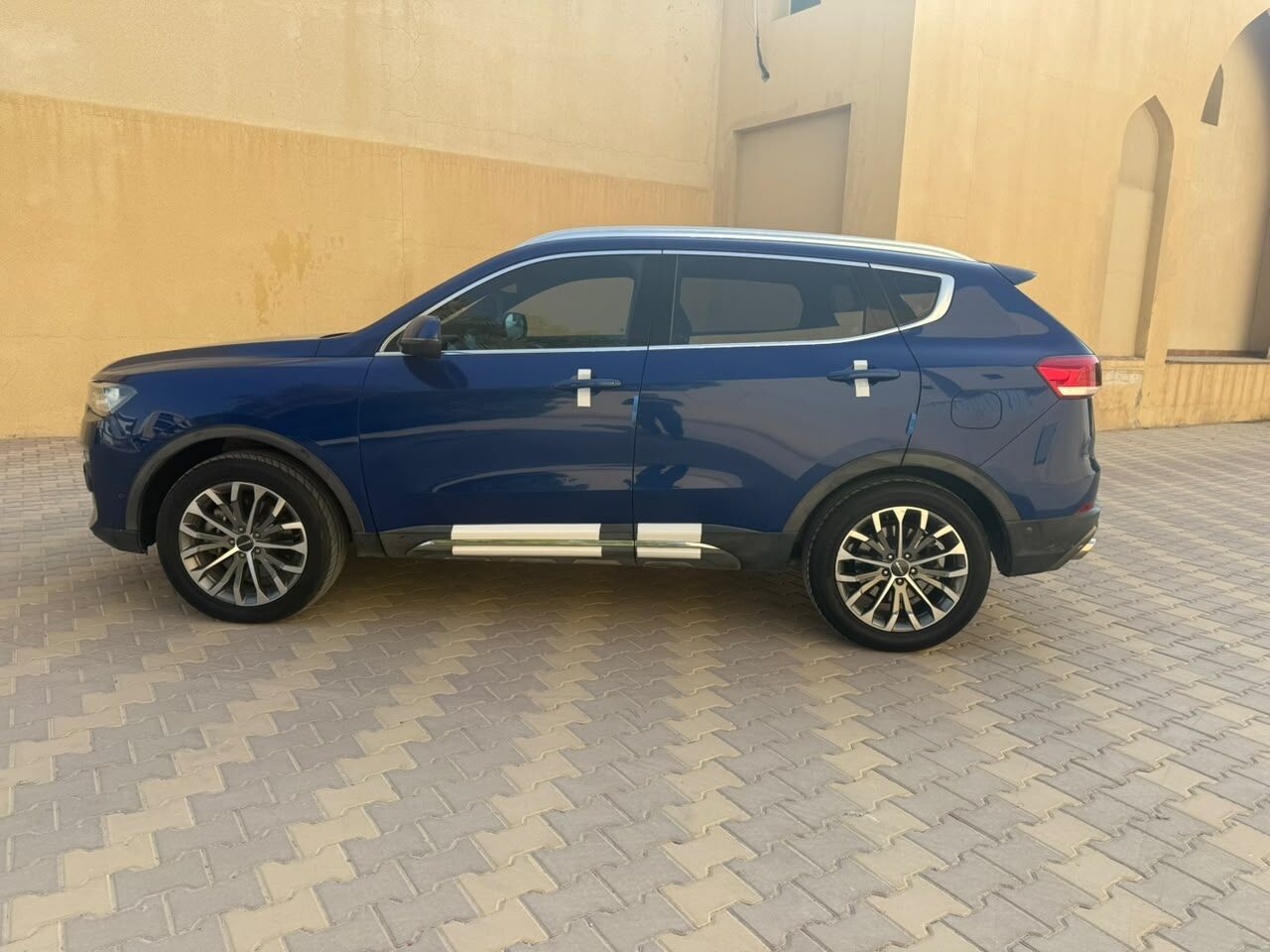 Riyadh, Vehicles, Cars & Trucks , SAR 42000,  Ac Ace,  2021,  Automatic,  170000 KM,  Haval H6 Full Options Panorama