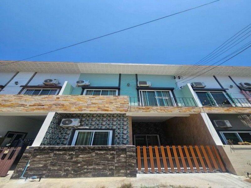 Bangkok, Real Estate For Sale, THB 2300000,  3 BR,  21 Sq. Feet,  ขายทาวน์เฮ้าส์ 2 ชั้นรีโนเวทใหม่ ซ