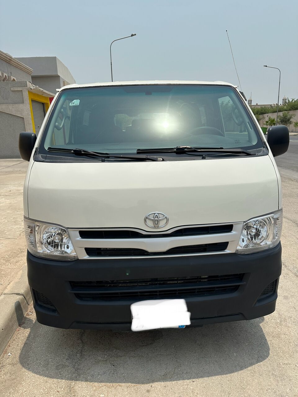 Khobar, Vehicles, Cars & Trucks , Toyota Hi-Ace,  2013,  Manual,  200000 KM,  On Rent With Driver