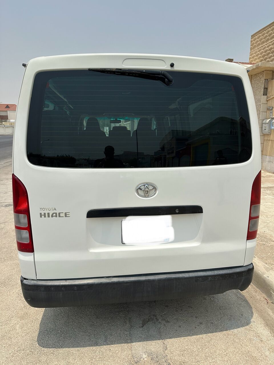 Khobar, Vehicles, Cars & Trucks , Toyota Hi-Ace,  2013,  Manual,  200000 KM,  On Rent With Driver