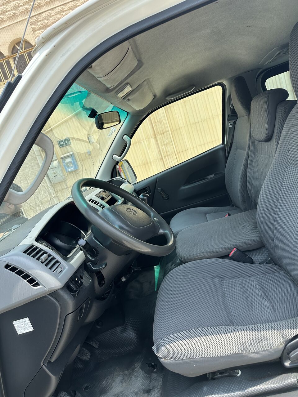 Khobar, Vehicles, Cars & Trucks , Toyota Hi-Ace,  2013,  Manual,  200000 KM,  On Rent With Driver