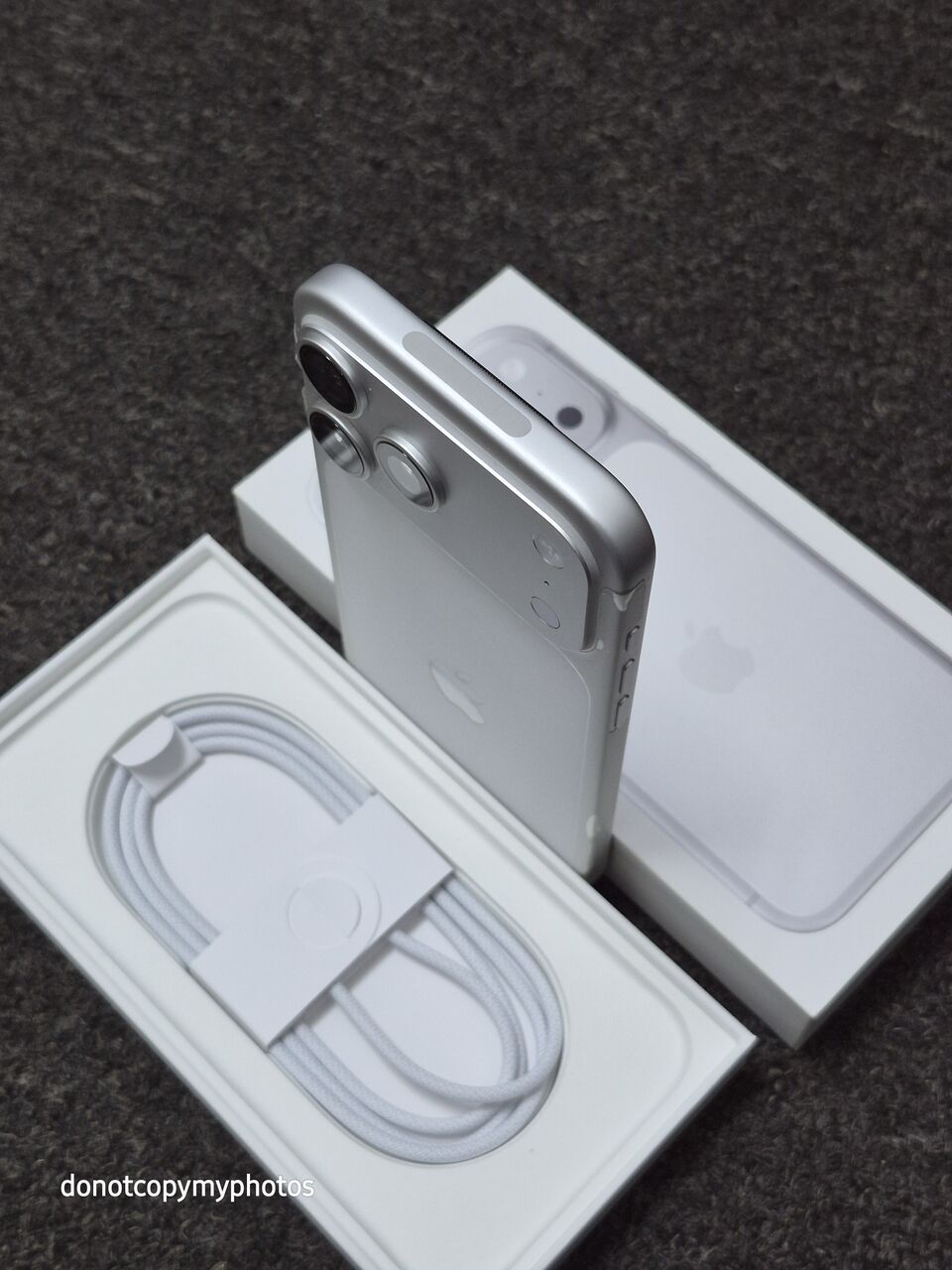 Al Rahmaniyah, Mobile Phones, SAR 4650,  IPhone 17 Pro Max 256gb Silver