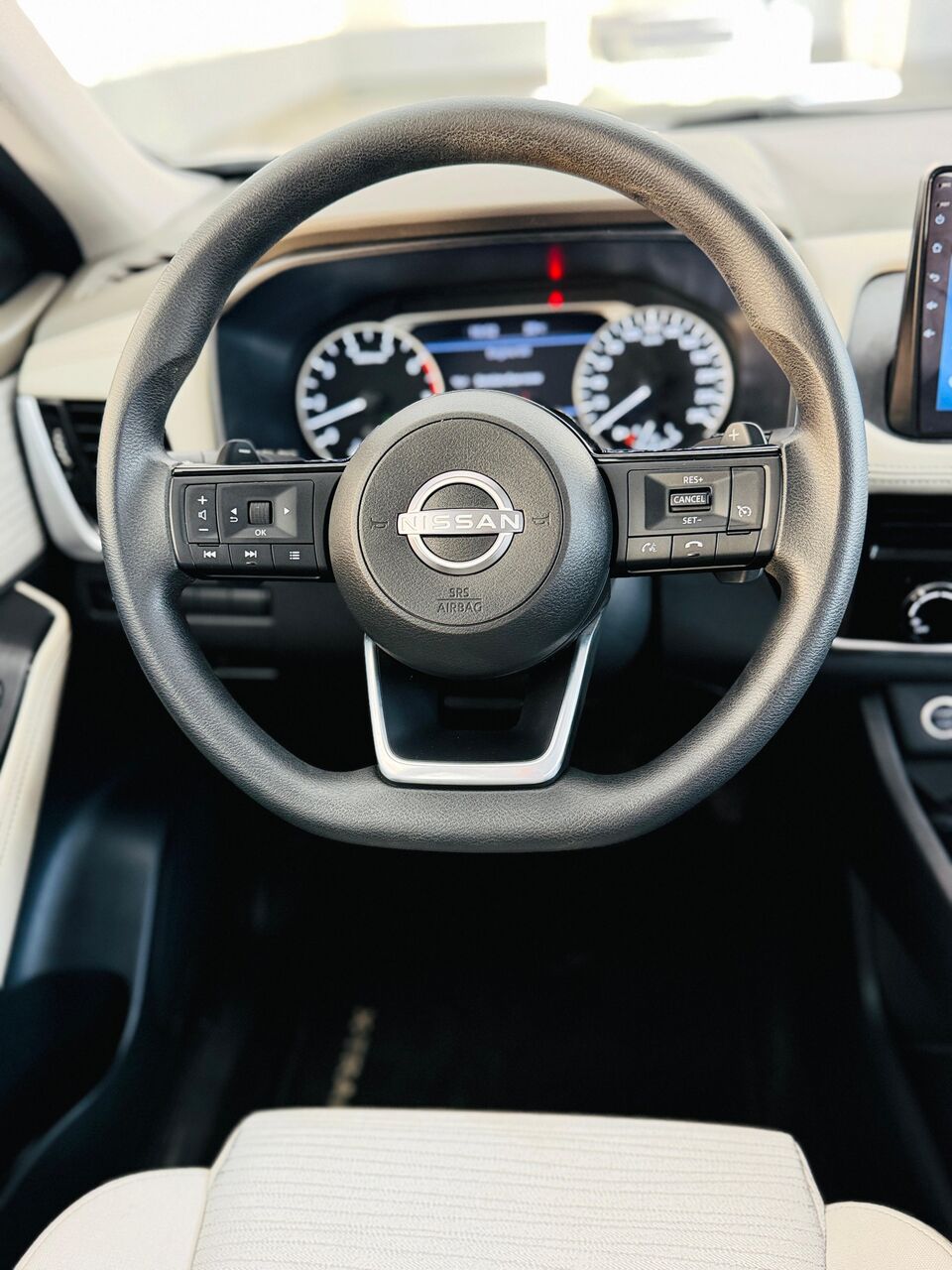 Manama, Vehicles, Cars & Trucks , BHD 8000,  Nissan X-Trail,  2023,  Automatic,  37000 KM,  NISSAN XTRAIL 4X4 MIDDLE OPTION , NON ACCIDENT, SINGLE OWNERSHIP CAR