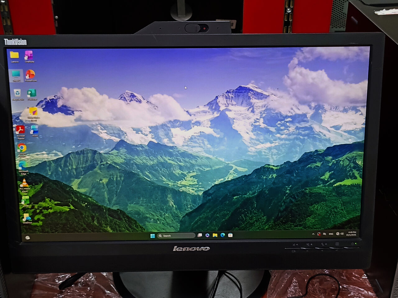 Riffa, Computers, BHD 98,  Lenovo Computer I7-8th Gen 8GB/256GB SSD 22&rsquo;&rsquo; FHD With Wi-Fi 98BD