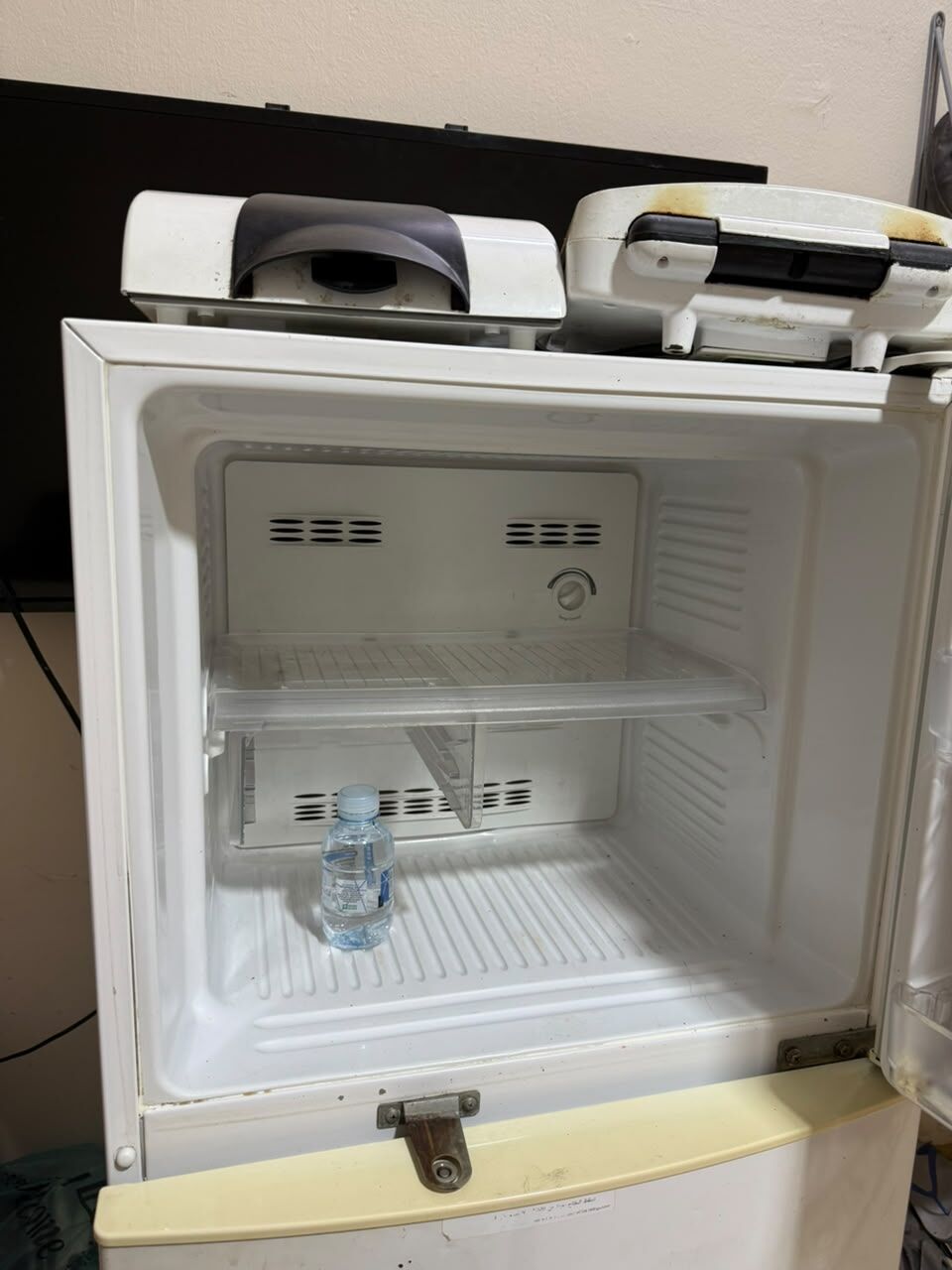 Hara, Household Items, SAR 350,  Urgent For Sale Refrigerator (Fridge) And Sandwich Maker