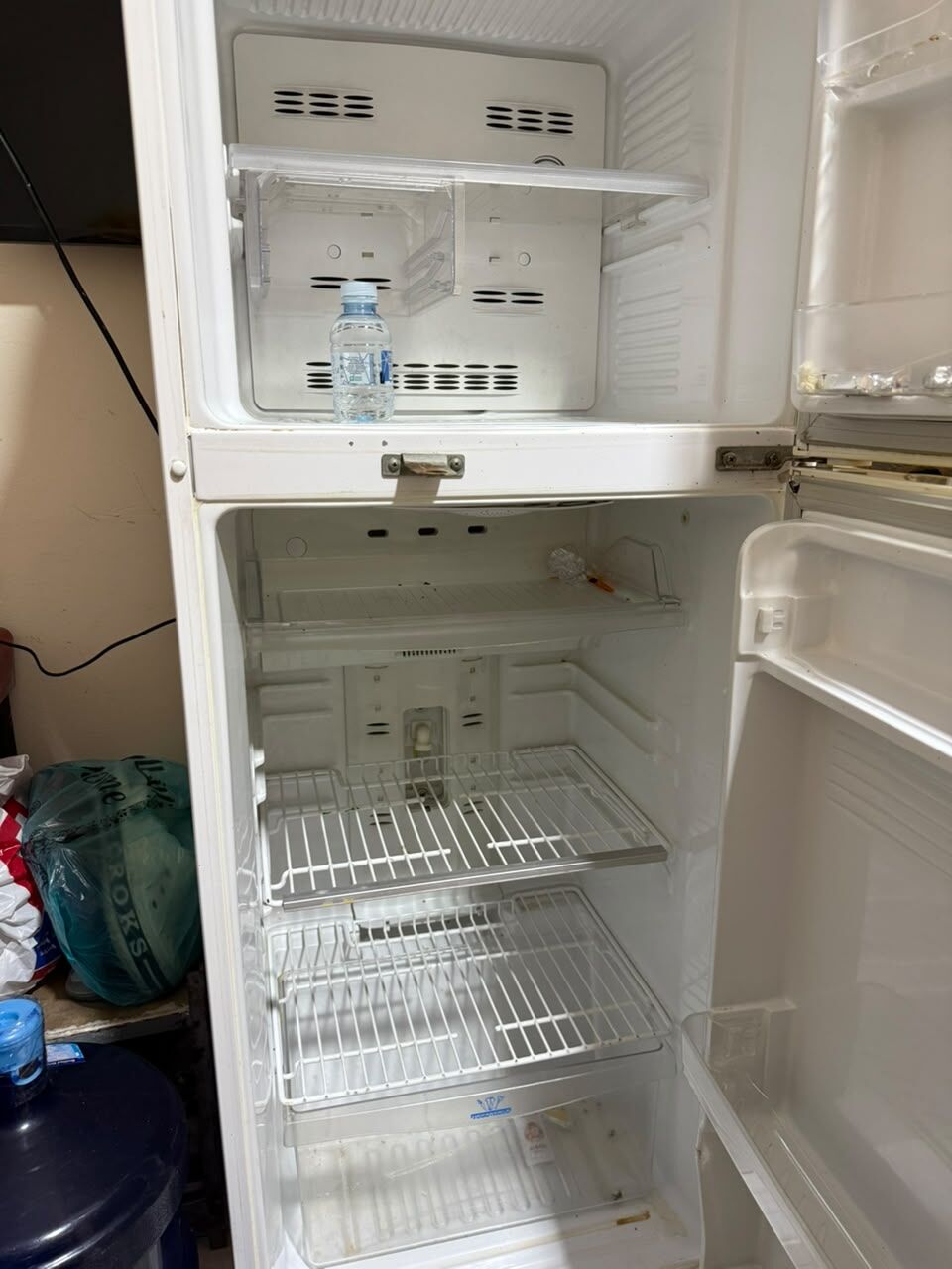 Hara, Household Items, SAR 350,  Urgent For Sale Refrigerator (Fridge) And Sandwich Maker