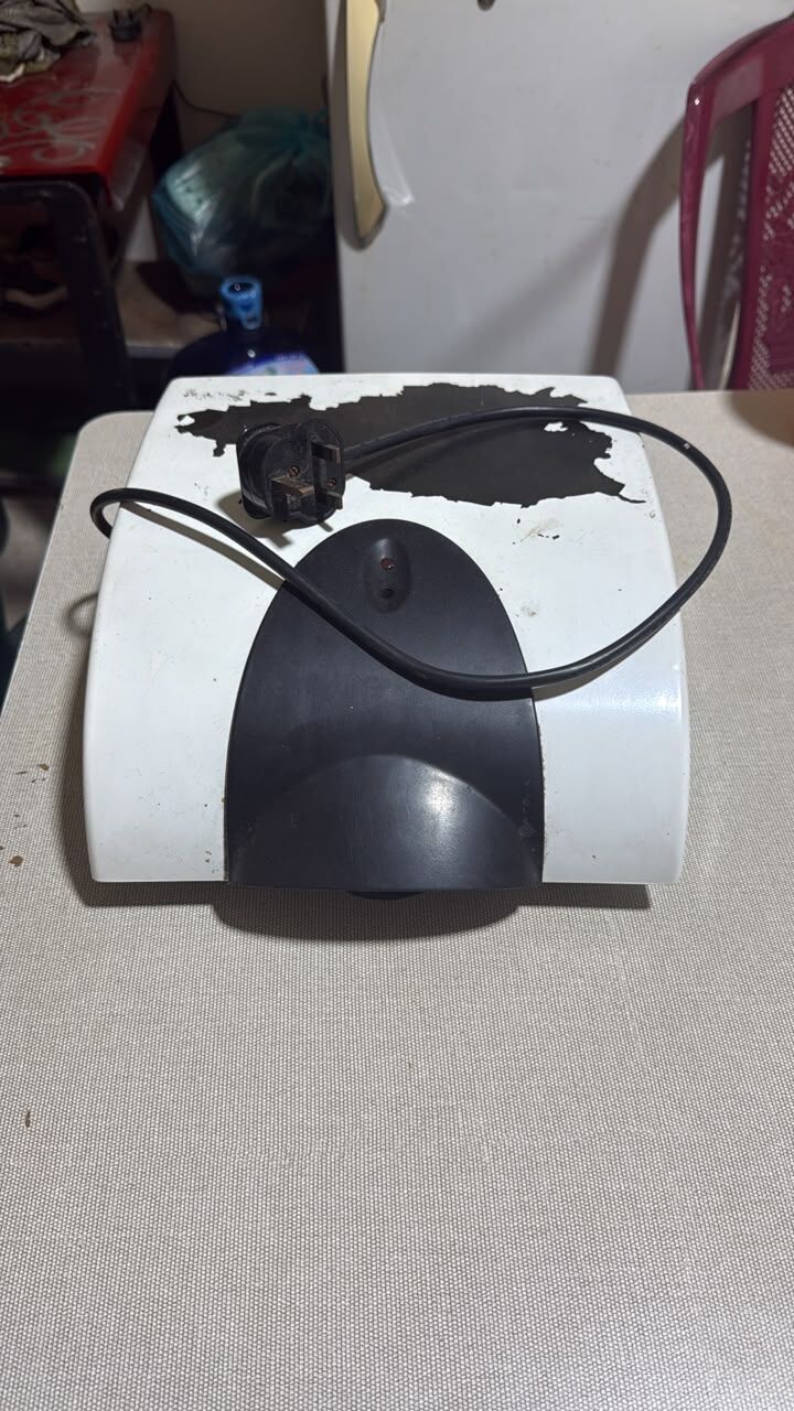 Hara, Household Items, SAR 350,  Urgent For Sale Refrigerator (Fridge) And Sandwich Maker