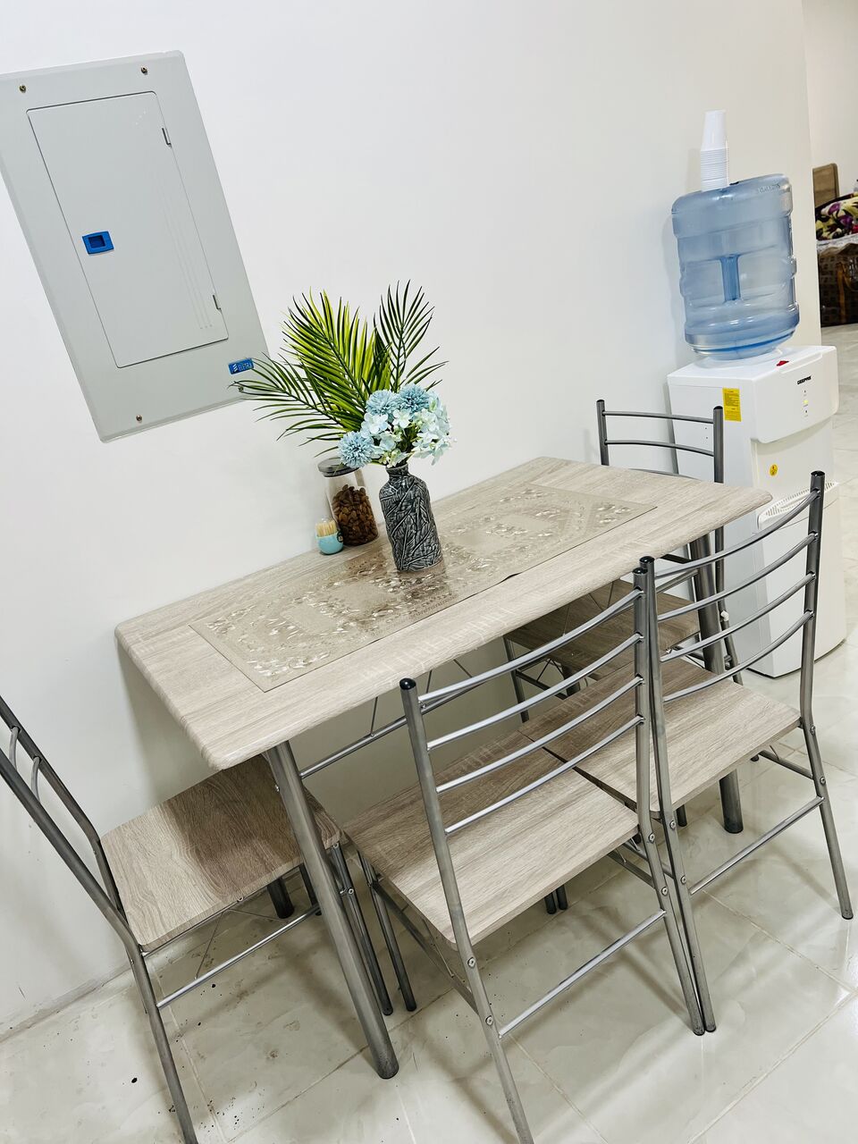 Jubail, Furniture, SAR 385,  Homebox 4 Person Dining Table Set
