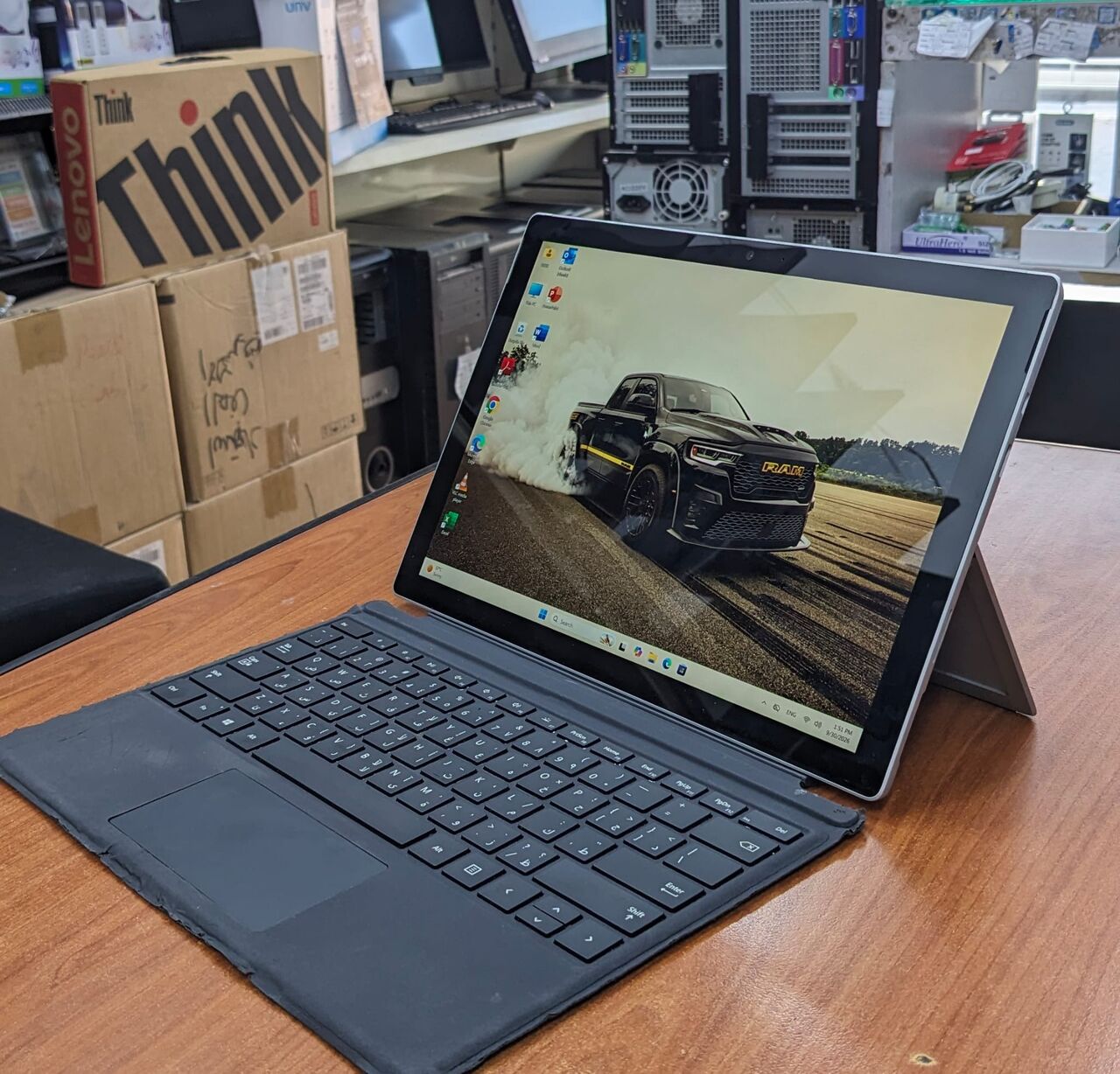 Manama, Computers, BHD 113,  Microsoft Surface Pro Coe I5 8th Generation Detachable Business Touch Laptop+Tablet 2 In 1