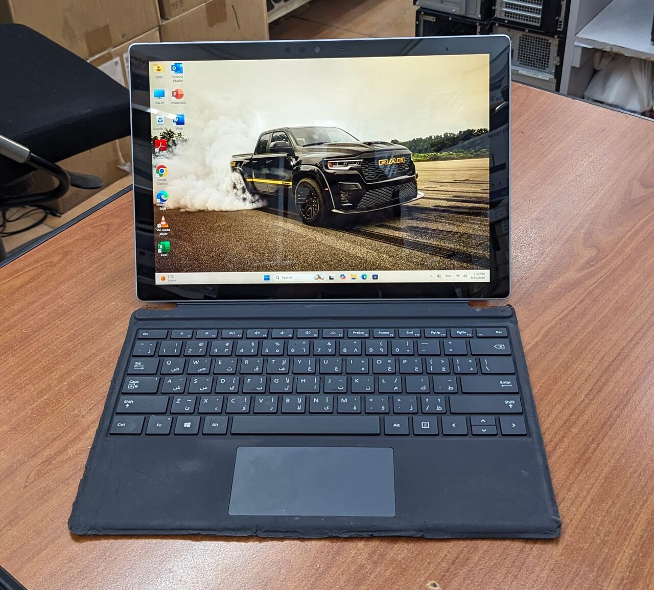 Manama, Computers, BHD 113,  Microsoft Surface Pro Coe I5 8th Generation Detachable Business Touch Laptop+Tablet 2 In 1