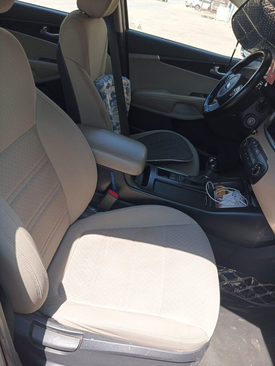 Al Malaz, Vehicles, Cars & Trucks , SAR 30000,  Kia Sorento,  2016,  Automatic,  134000 KM,  SAR 30000   &ndash;    -7 Seater &ndash; Excellent Condition
